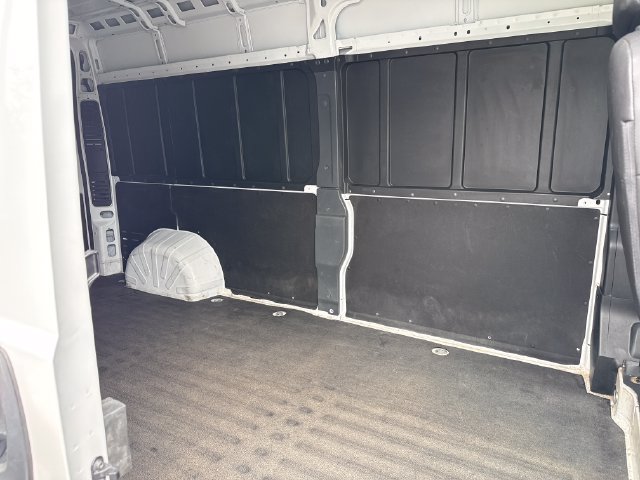 Used 2025 RAM ProMaster 2500 w/ Convenience Group FWD image 20