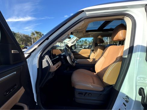 New 2026 INFINITI QX80 Luxe w/ Cargo Package image 18