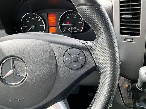 Used 2017 Mercedes-Benz Sprinter 3500 image 24