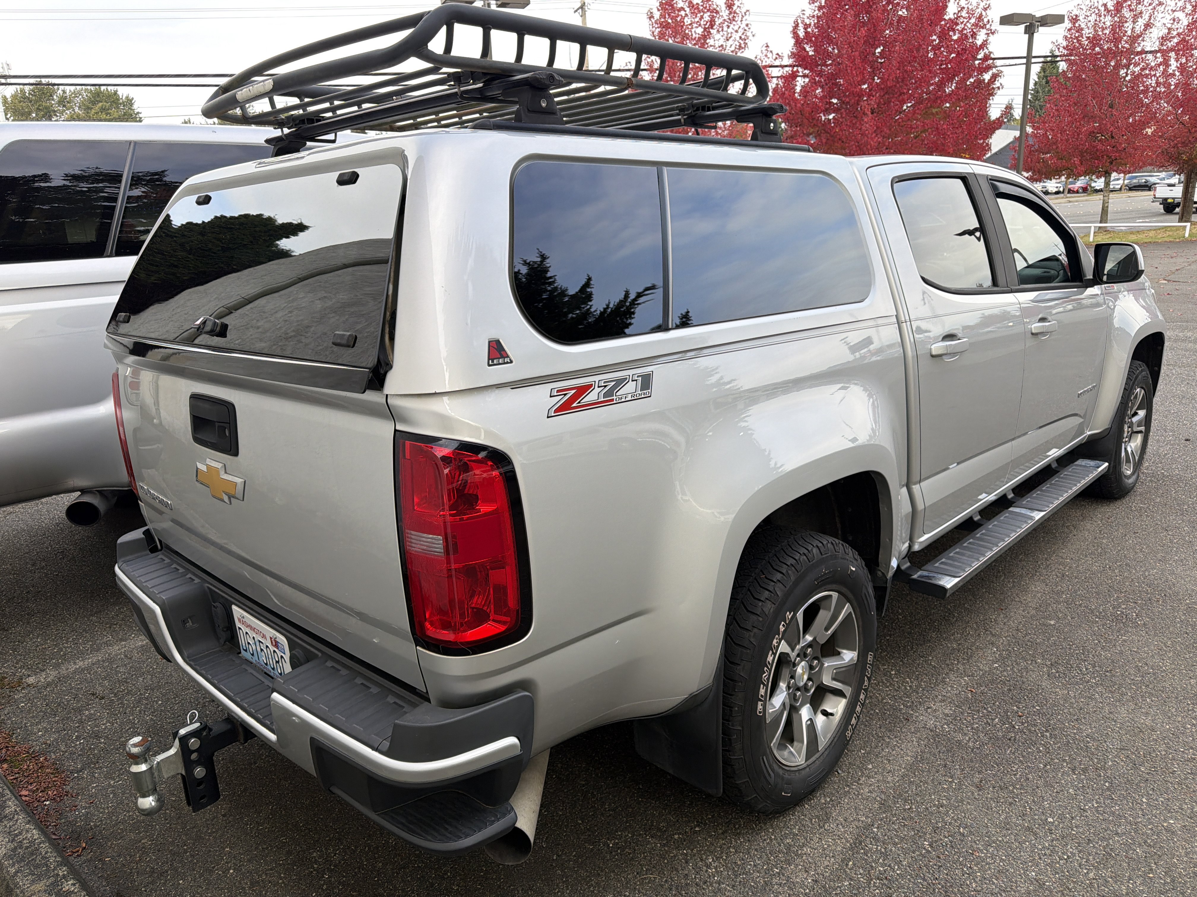 Used 2017 Chevrolet Colorado Z71 AWD/4WD image 3