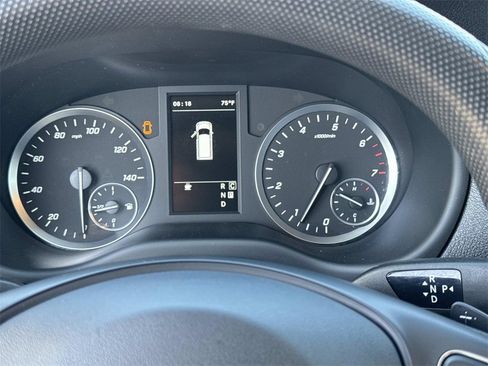 Used 2023 Mercedes-Benz Metris image 24