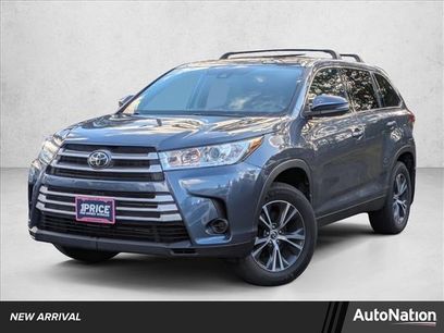 Used 2019 Toyota Highlander LE