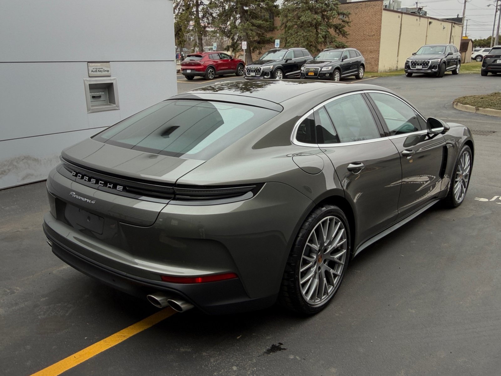 New 2026 Porsche Panamera 4 AWD/4WD image 37
