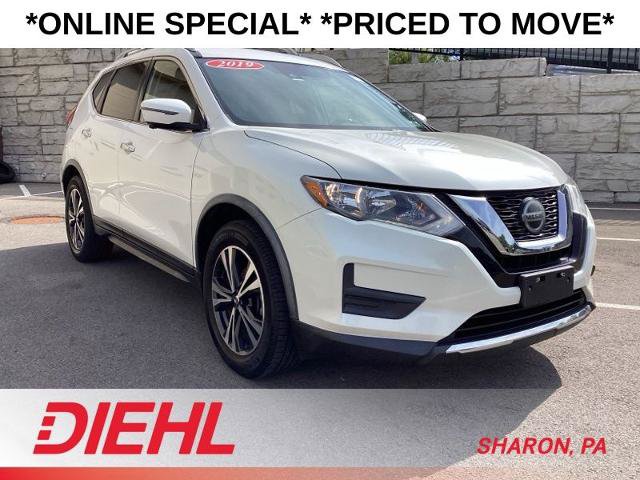 Used 2019 Nissan Rogue SV w/ Premium Package FWD image 1