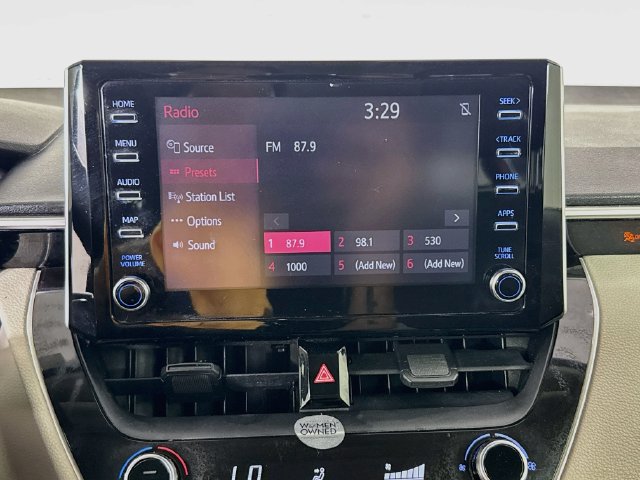 Used 2020 Toyota Corolla LE FWD image 15