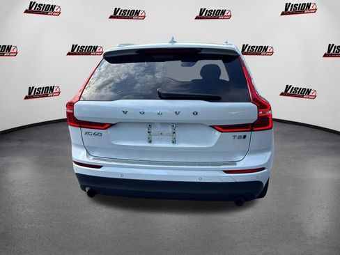 Used 2018 Volvo XC60 T5 Momentum w/ Vision Package image 6