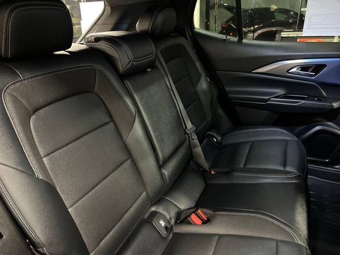 Used 2024 Chevrolet Equinox EV LT FWD image 38