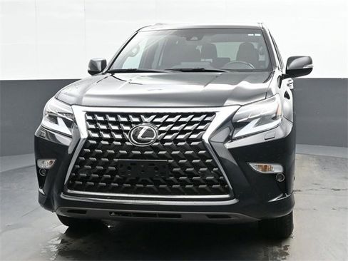 Certified 2023 Lexus GX 460 Premium w/ Premium Plus Package image 3