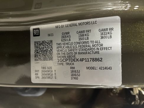 Used 2023 Chevrolet Colorado Z71 w/ Z71 Convenience Package 2 image 28