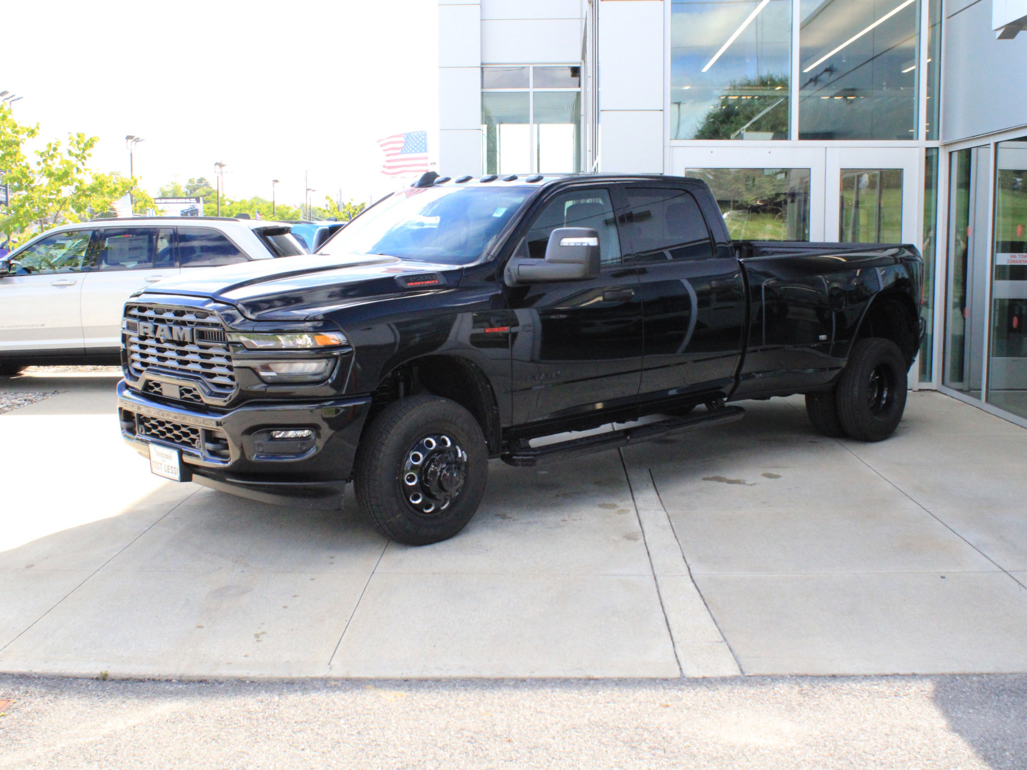 New 2027 RAM 3500 Big Horn AWD/4WD image 3