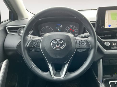 Used 2024 Toyota Corolla Cross LE image 14