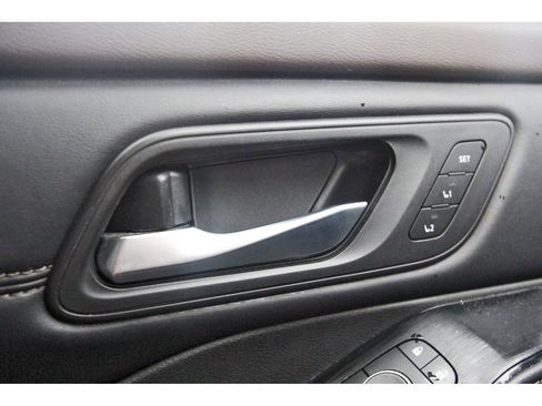 Used 2023 Nissan Rogue SL w/ SL Premium Package image 16