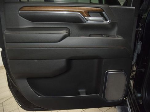 Used 2024 Chevrolet Silverado 3500 High Country w/ High Country Premium Package AWD/4WD image 48