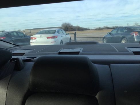 Used 2018 Honda Accord EX image 39