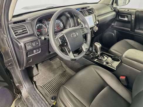 Certified 2023 Toyota 4Runner TRD Off-Road Premium w/ Moonroof Package AWD/4WD image 9