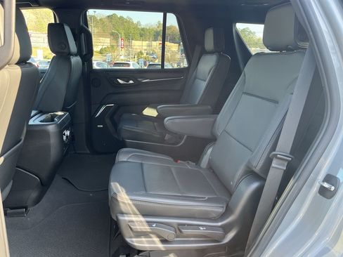 Used 2023 GMC Yukon Denali image 32