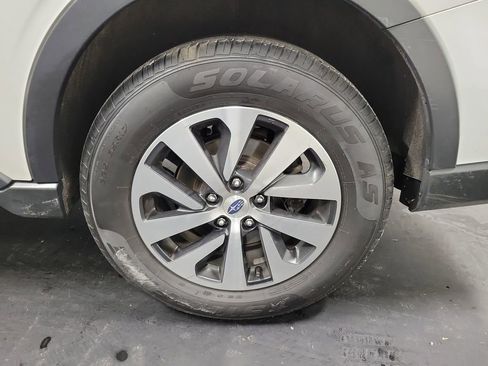 Used 2022 Subaru Outback Premium image 10