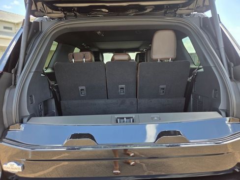 New 2027 Ford Expedition King Ranch RWD image 14