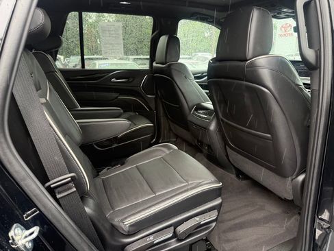 Used 2024 Cadillac Escalade Sport AWD/4WD image 20