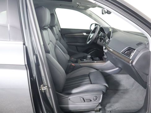 Certified 2025 Audi Q5 e Premium Plus w/ Premium Plus Package image 21