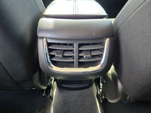 Used 2024 Chevrolet Malibu LT image 24