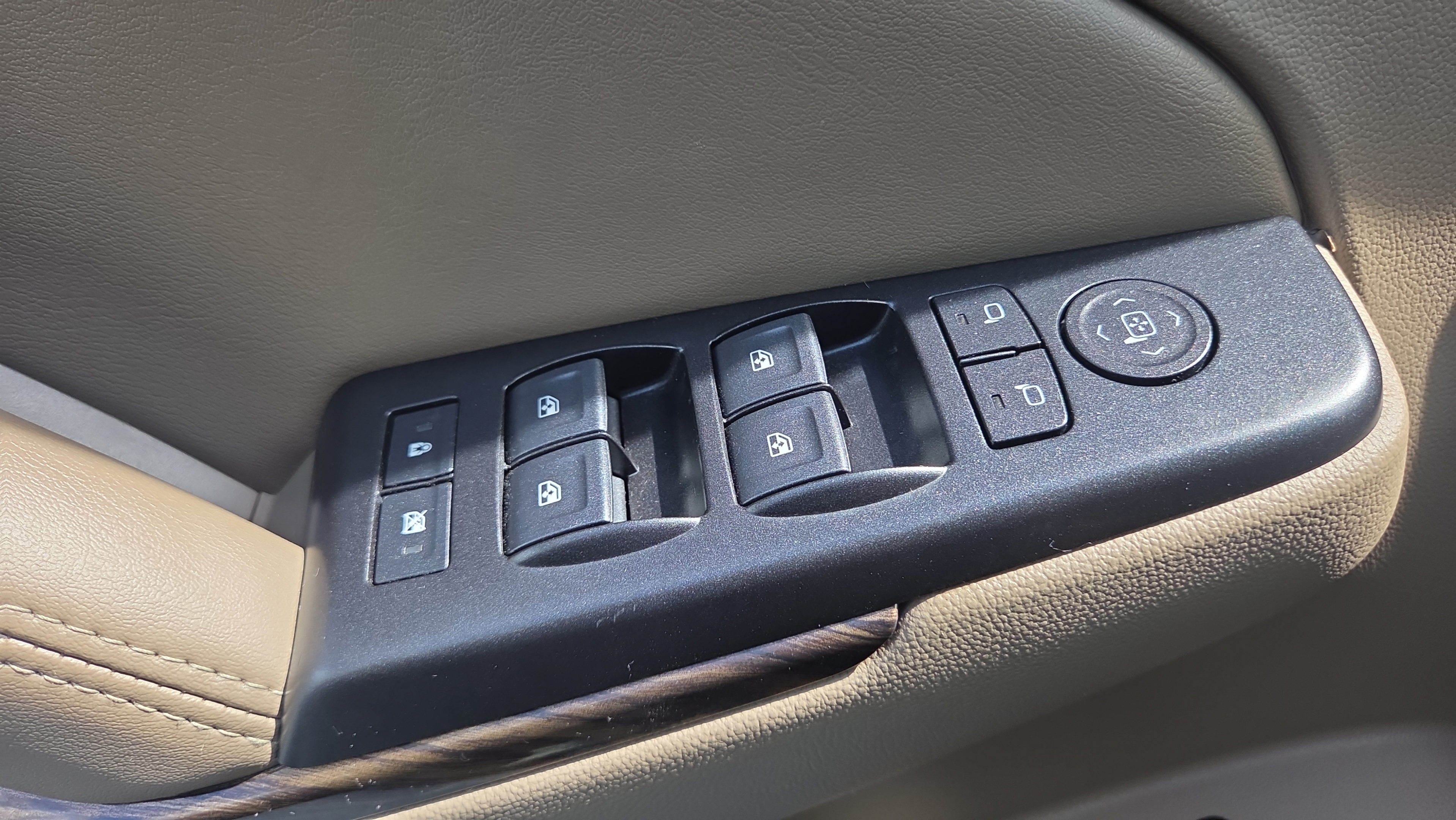 Used 2019 GMC Yukon SLT RWD image 37