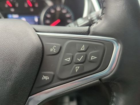 Used 2020 Chevrolet Equinox LT image 24