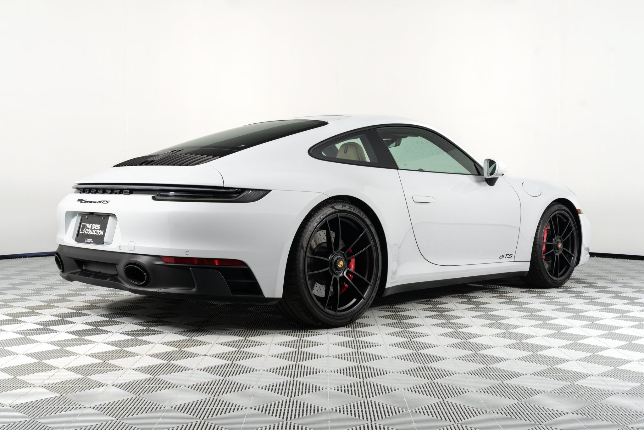 Used 2023 Porsche 911 Carrera S RWD image 8