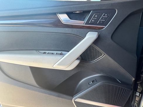 Used 2018 Audi Q5 2.0T Premium Plus w/ Premium Plus Package image 16