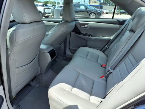 Used 2015 Toyota Camry LE FWD image 9