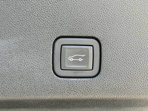 Certified 2024 Cadillac XT6 Luxury AWD/4WD image 20
