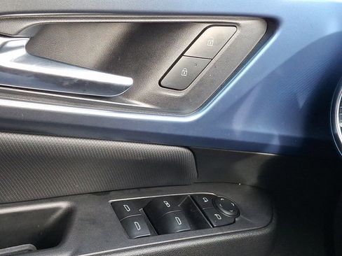 Used 2025 Chevrolet Equinox EV LT w/ Convenience Package image 24