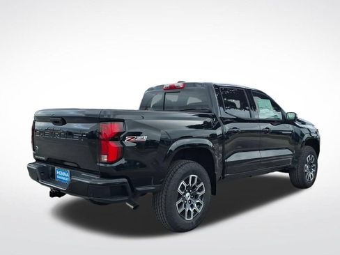 New 2026 Chevrolet Colorado Z71 w/ Technology Package AWD/4WD image 3