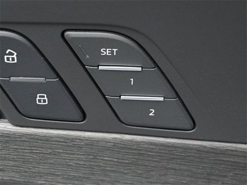 Used 2019 Audi A4 2.0T Premium Plus image 15