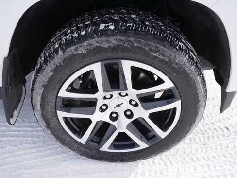 Used 2024 Chevrolet Colorado Z71 w/ Z71 Convenience Package 2 image 7