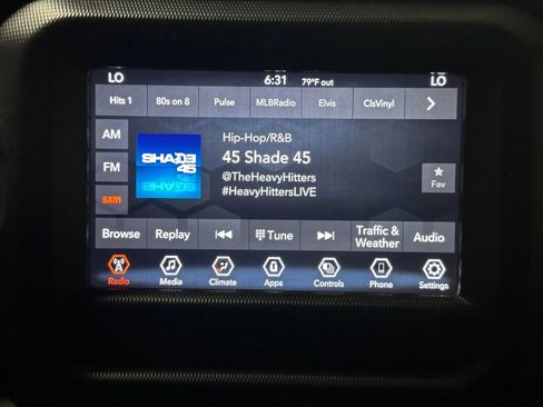 Used 2021 Jeep Gladiator Sport image 39