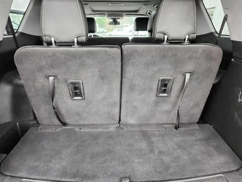 Used 2021 GMC Acadia SLT image 30