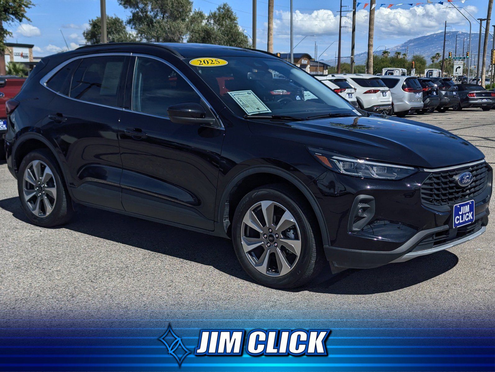 Certified 2025 Ford Escape Platinum AWD/4WD image 1