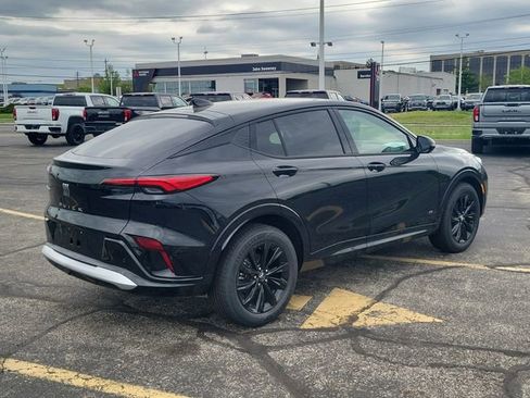 New 2026 Buick Envista Sport Touring image 3