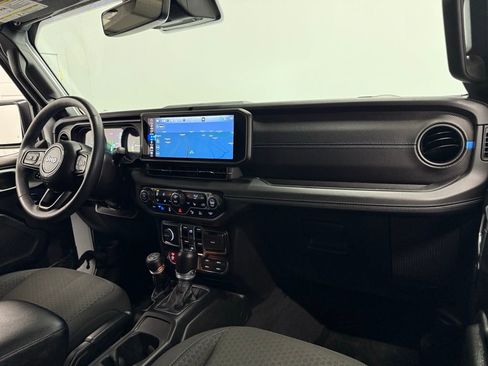 Used 2024 Jeep Wrangler Unlimited Rubicon 4xe w/ Technology Group image 26