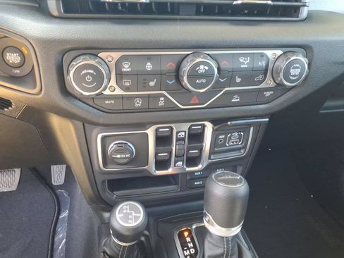 New 2026 Jeep Gladiator Sport AWD/4WD image 23