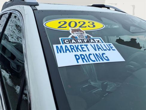 Used 2023 Subaru Outback Touring XT image 10