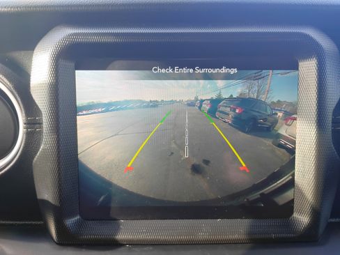 Used 2021 Jeep Wrangler Unlimited Sahara image 17