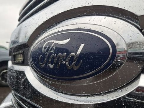 Used 2019 Ford F250 Lariat w/ Chrome Package image 9