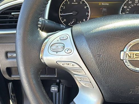 Used 2017 Nissan Murano SV image 21