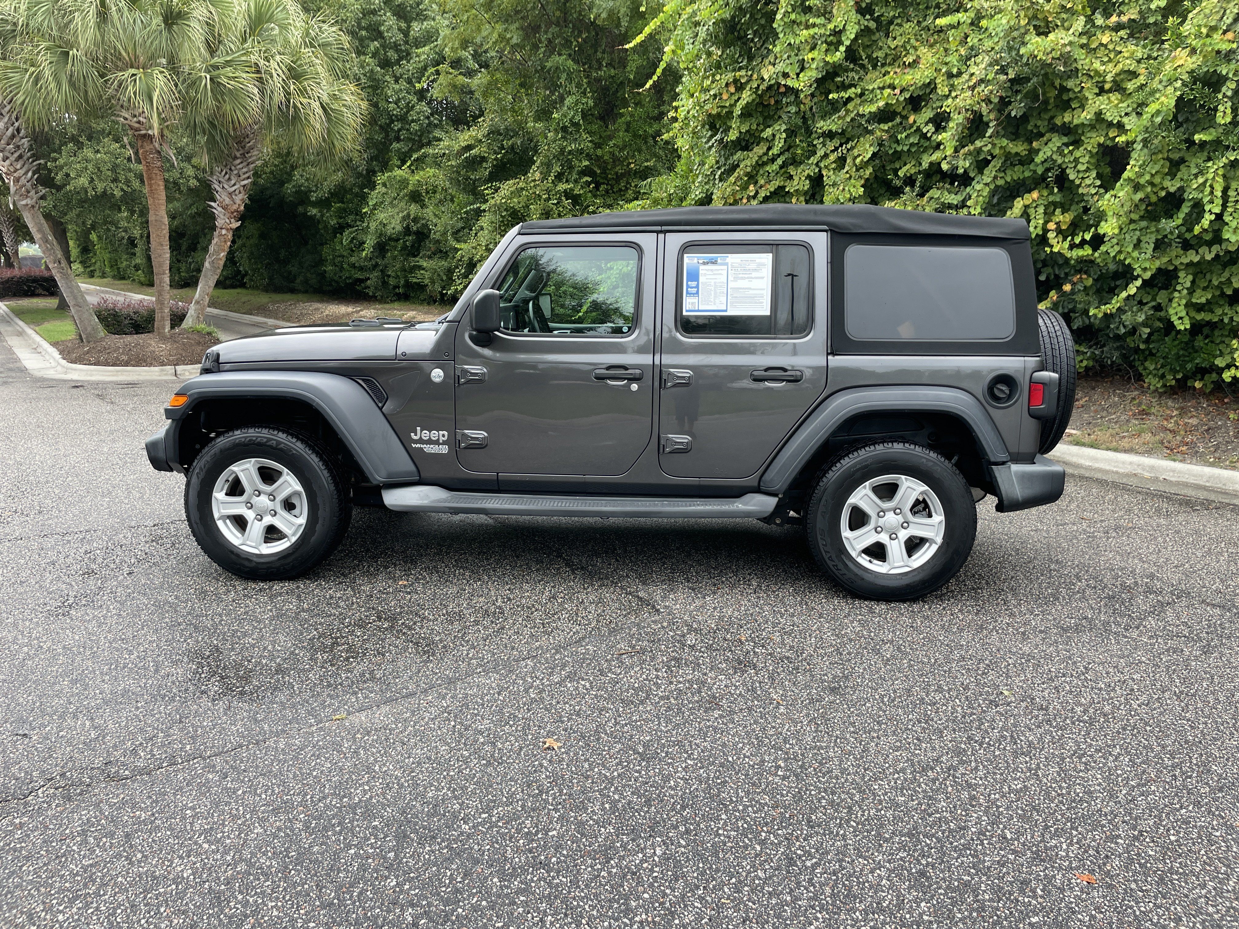 Used 2019 Jeep Wrangler Unlimited Sport S AWD/4WD image 6