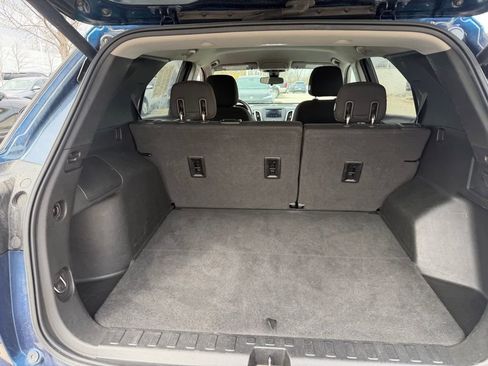 Used 2020 Chevrolet Equinox LT w/ Driver Convenience Package image 5