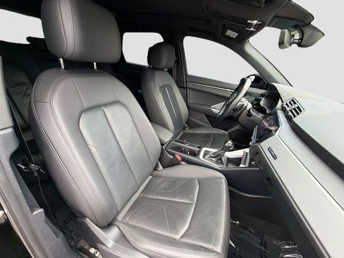 Used 2021 Audi Q3 2.0T Premium w/ Convenience Package AWD/4WD image 14