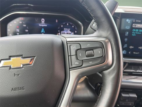 Used 2024 Chevrolet Silverado 2500 LTZ w/ LTZ Convenience Package AWD/4WD image 16