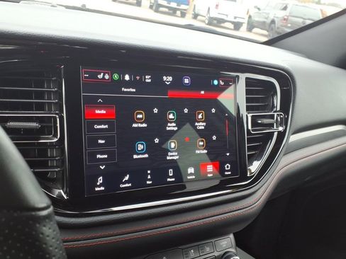 Used 2025 Dodge Durango R/T AWD/4WD image 25